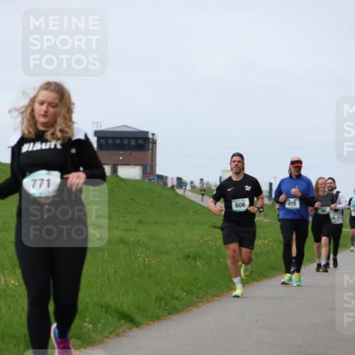 04.05.2025 - 8. Wedeler Halbmarathon Yannick Fuchs http://msf.ph/oto/7835732 04.05.2025 11:44:56 Laufen 771, 606, 470, 38, 440 meine-sportfotos.de