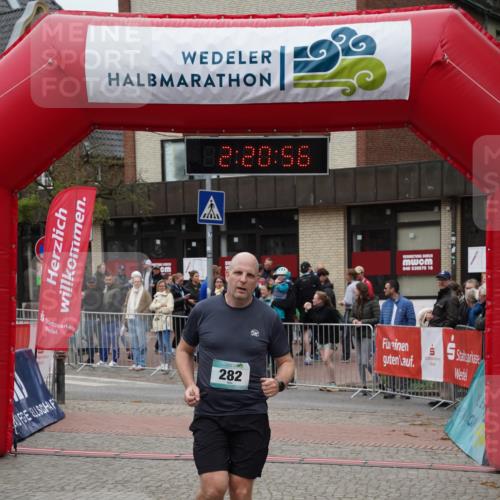 04.05.2025 - 8. Wedeler Halbmarathon Felixshl http://msf.ph/oto/7835765 04.05.2025 12:20:54 Ziel 282 meine-sportfotos.de