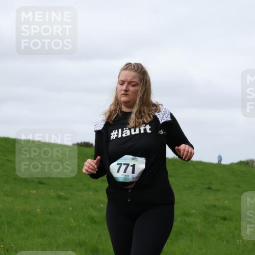 04.05.2025 - 8. Wedeler Halbmarathon Yannick Fuchs http://msf.ph/oto/7835784 04.05.2025 11:45:02 Laufen 771, 141 meine-sportfotos.de