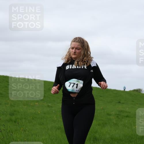 04.05.2025 - 8. Wedeler Halbmarathon Yannick Fuchs http://msf.ph/oto/7835790 04.05.2025 11:45:02 Laufen 771, 141 meine-sportfotos.de
