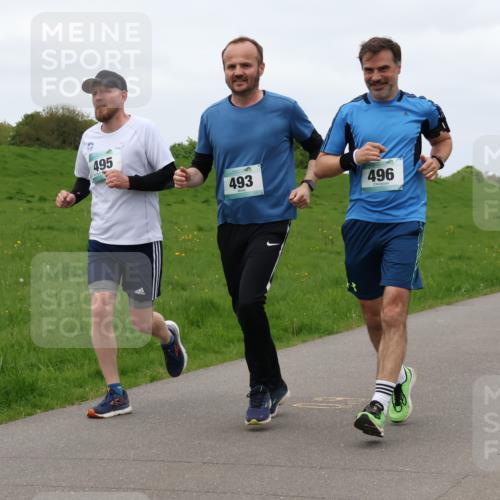 04.05.2025 - 8. Wedeler Halbmarathon Lena Gebhardt http://msf.ph/oto/7835795 04.05.2025 11:28:54 Laufen 495, 493, 496 meine-sportfotos.de
