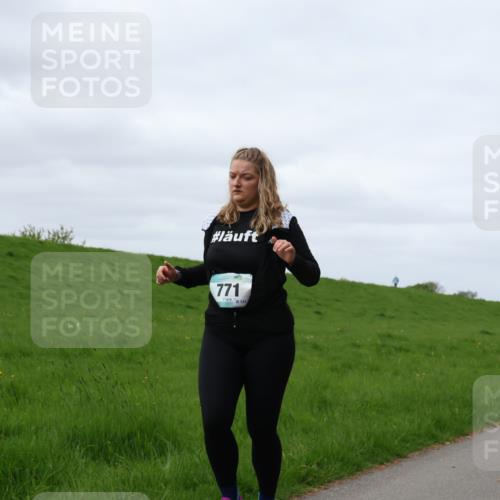 04.05.2025 - 8. Wedeler Halbmarathon Yannick Fuchs http://msf.ph/oto/7835800 04.05.2025 11:45:02 Laufen 771, 141, 606 meine-sportfotos.de