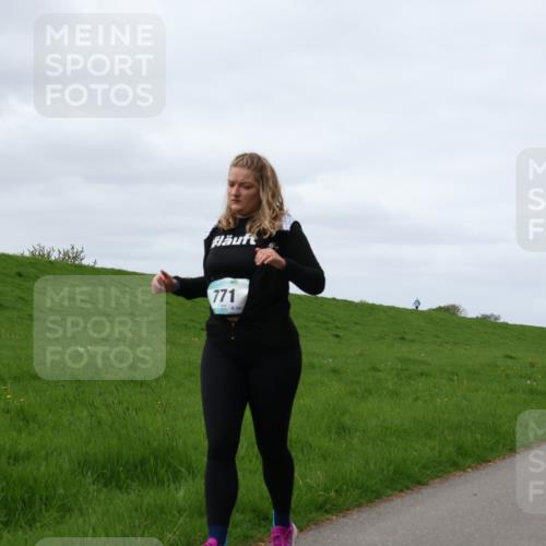 04.05.2025 - 8. Wedeler Halbmarathon Yannick Fuchs http://msf.ph/oto/7835804 04.05.2025 11:45:02 Laufen 771, 606 meine-sportfotos.de
