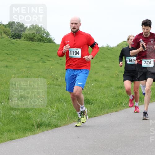 04.05.2025 - 8. Wedeler Halbmarathon Lena Gebhardt http://msf.ph/oto/7835832 04.05.2025 11:29:14 Laufen 1194, 920, 10, 374 meine-sportfotos.de