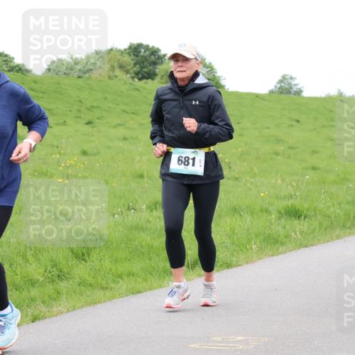 04.05.2025 - 8. Wedeler Halbmarathon Lena Gebhardt http://msf.ph/oto/7835930 04.05.2025 11:29:27 Laufen 913, 681, 1171 meine-sportfotos.de