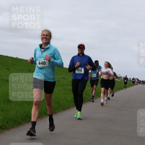 04.05.2025 - 8. Wedeler Halbmarathon Yannick Fuchs http://msf.ph/oto/7835932 04.05.2025 11:45:08 Laufen 440, 470, 833, 1135 meine-sportfotos.de