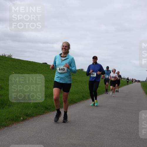 04.05.2025 - 8. Wedeler Halbmarathon Yannick Fuchs http://msf.ph/oto/7835958 04.05.2025 11:45:09 Laufen 440, 470, 833, 1135 meine-sportfotos.de