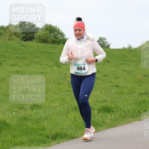 04.05.2025 - 8. Wedeler Halbmarathon Lena Gebhardt http://msf.ph/oto/7835998 04.05.2025 11:29:38 Laufen 864 meine-sportfotos.de