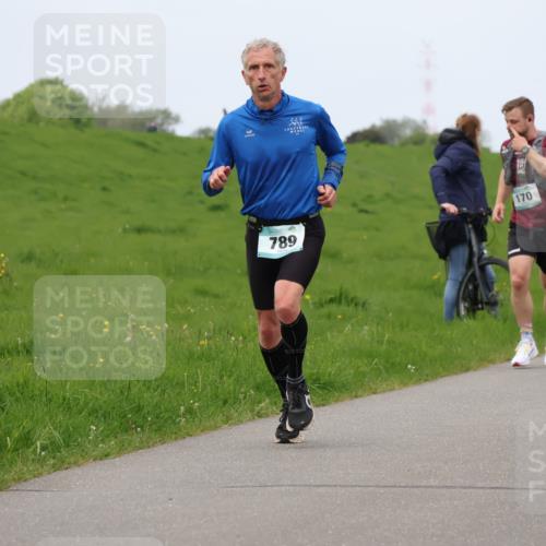 04.05.2025 - 8. Wedeler Halbmarathon Lena Gebhardt http://msf.ph/oto/7836024 04.05.2025 11:29:42 Laufen 789, 170 meine-sportfotos.de