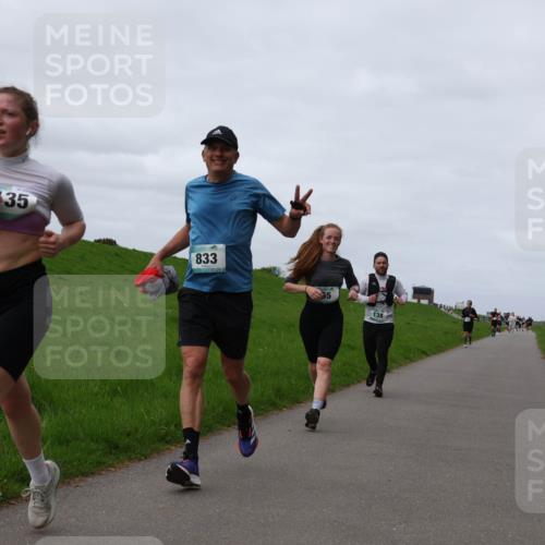 04.05.2025 - 8. Wedeler Halbmarathon Yannick Fuchs http://msf.ph/oto/7836071 04.05.2025 11:45:12 Laufen 35, 833, 55, 138 meine-sportfotos.de