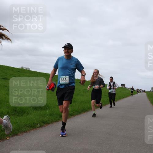 04.05.2025 - 8. Wedeler Halbmarathon Yannick Fuchs http://msf.ph/oto/7836103 04.05.2025 11:45:13 Laufen 833, 138 meine-sportfotos.de