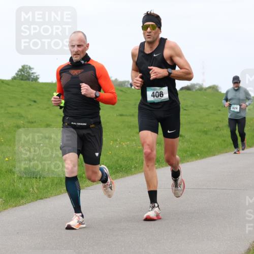 04.05.2025 - 8. Wedeler Halbmarathon Lena Gebhardt http://msf.ph/oto/7836180 04.05.2025 11:30:08 Laufen 406, 824, 6481 meine-sportfotos.de