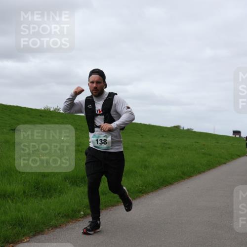 04.05.2025 - 8. Wedeler Halbmarathon Yannick Fuchs http://msf.ph/oto/7836182 04.05.2025 11:45:16 Laufen 138 meine-sportfotos.de