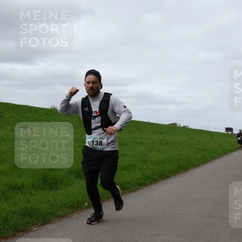 04.05.2025 - 8. Wedeler Halbmarathon Yannick Fuchs http://msf.ph/oto/7836184 04.05.2025 11:45:16 Laufen 138 meine-sportfotos.de