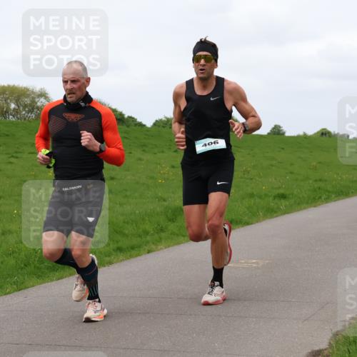 04.05.2025 - 8. Wedeler Halbmarathon Lena Gebhardt http://msf.ph/oto/7836203 04.05.2025 11:30:10 Laufen 406, 824 meine-sportfotos.de