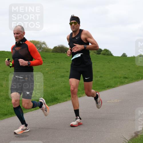 04.05.2025 - 8. Wedeler Halbmarathon Lena Gebhardt http://msf.ph/oto/7836219 04.05.2025 11:30:10 Laufen 824 meine-sportfotos.de