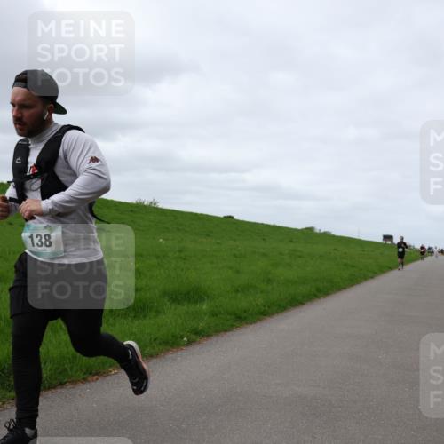 04.05.2025 - 8. Wedeler Halbmarathon Yannick Fuchs http://msf.ph/oto/7836220 04.05.2025 11:45:16 Laufen 138 meine-sportfotos.de