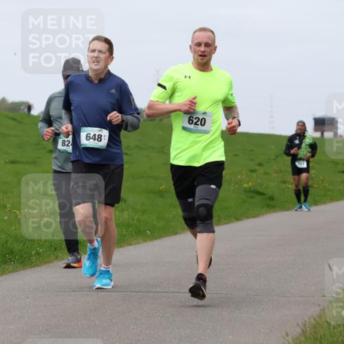 04.05.2025 - 8. Wedeler Halbmarathon Lena Gebhardt http://msf.ph/oto/7836234 04.05.2025 11:30:12 Laufen 82, 648, 620, 267 meine-sportfotos.de