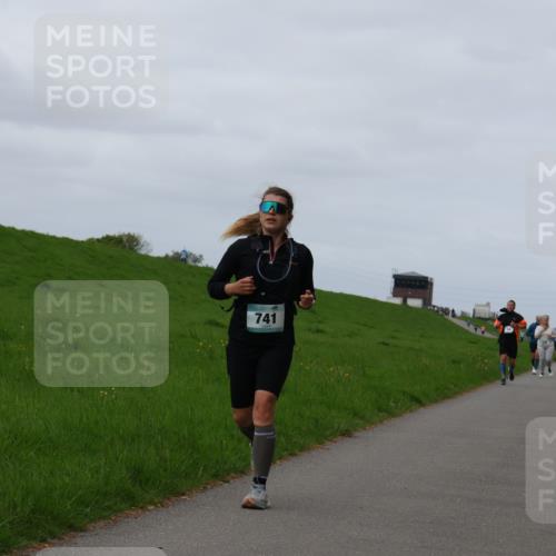 04.05.2025 - 8. Wedeler Halbmarathon Yannick Fuchs http://msf.ph/oto/7836273 04.05.2025 11:45:22 Laufen 741 meine-sportfotos.de