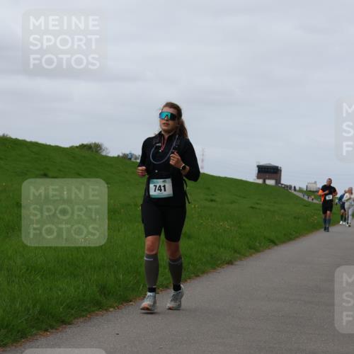 04.05.2025 - 8. Wedeler Halbmarathon Yannick Fuchs http://msf.ph/oto/7836290 04.05.2025 11:45:22 Laufen 741 meine-sportfotos.de
