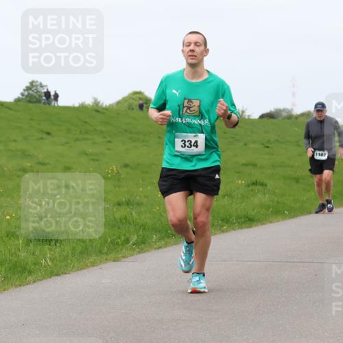 04.05.2025 - 8. Wedeler Halbmarathon Lena Gebhardt http://msf.ph/oto/7836372 04.05.2025 11:30:36 Laufen 334, 1102 meine-sportfotos.de