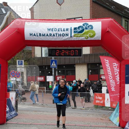 04.05.2025 - 8. Wedeler Halbmarathon Felixshl http://msf.ph/oto/7836376 04.05.2025 12:24:05 Ziel 239 meine-sportfotos.de