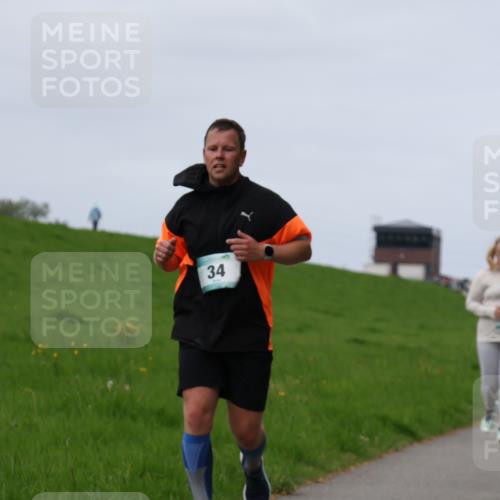 04.05.2025 - 8. Wedeler Halbmarathon Yannick Fuchs http://msf.ph/oto/7836402 04.05.2025 11:45:32 Laufen 34 meine-sportfotos.de