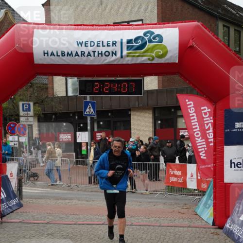 04.05.2025 - 8. Wedeler Halbmarathon Felixshl http://msf.ph/oto/7836414 04.05.2025 12:24:05 Ziel 239 meine-sportfotos.de