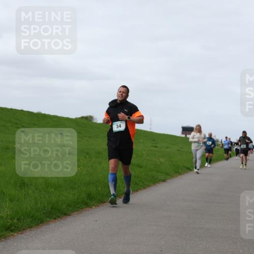 04.05.2025 - 8. Wedeler Halbmarathon Yannick Fuchs http://msf.ph/oto/7836442 04.05.2025 11:45:34 Laufen 34 meine-sportfotos.de