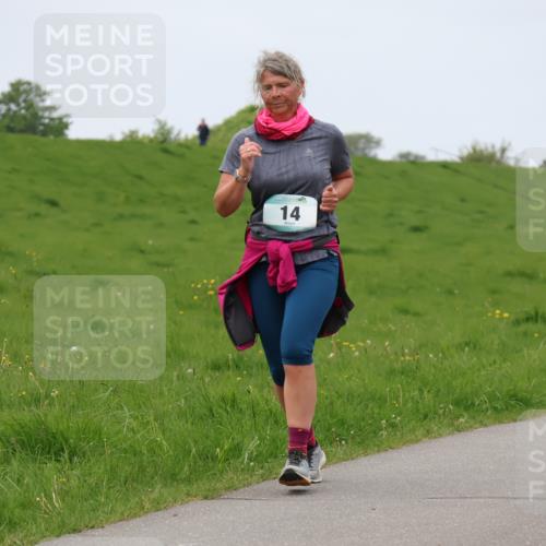 04.05.2025 - 8. Wedeler Halbmarathon Lena Gebhardt http://msf.ph/oto/7836452 04.05.2025 11:30:49 Laufen 14 meine-sportfotos.de