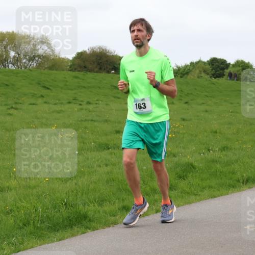 04.05.2025 - 8. Wedeler Halbmarathon Lena Gebhardt http://msf.ph/oto/7836509 04.05.2025 11:31:05 Laufen 163 meine-sportfotos.de