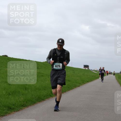 04.05.2025 - 8. Wedeler Halbmarathon Yannick Fuchs http://msf.ph/oto/7836608 04.05.2025 11:59:40 Laufen 675 meine-sportfotos.de