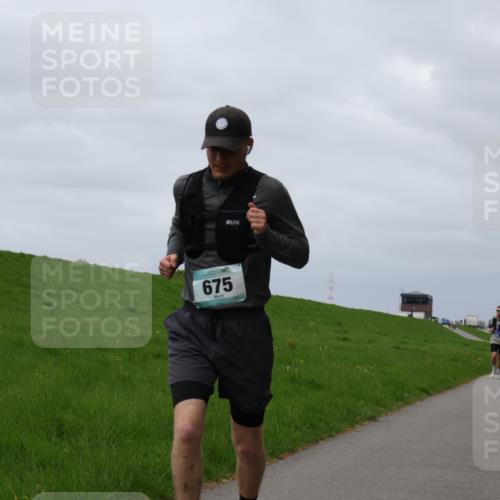 04.05.2025 - 8. Wedeler Halbmarathon Yannick Fuchs http://msf.ph/oto/7836618 04.05.2025 11:59:40 Laufen 675 meine-sportfotos.de