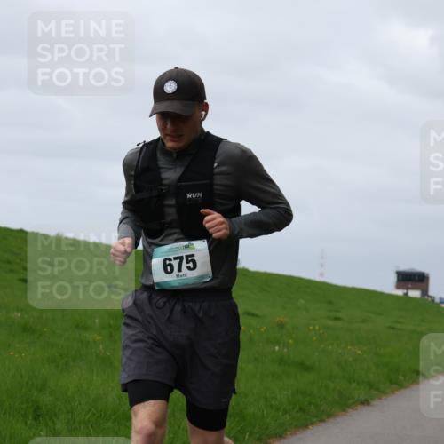 04.05.2025 - 8. Wedeler Halbmarathon Yannick Fuchs http://msf.ph/oto/7836624 04.05.2025 11:59:40 Laufen 675 meine-sportfotos.de