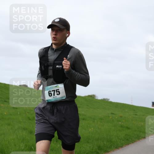 04.05.2025 - 8. Wedeler Halbmarathon Yannick Fuchs http://msf.ph/oto/7836641 04.05.2025 11:59:41 Laufen 675 meine-sportfotos.de