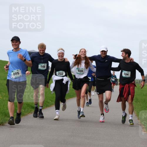 04.05.2025 - 8. Wedeler Halbmarathon Yannick Fuchs http://msf.ph/oto/7836705 04.05.2025 11:45:45 Laufen 148, 605, 232, 928, 104 meine-sportfotos.de