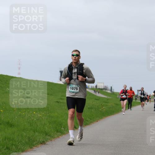 04.05.2025 - 8. Wedeler Halbmarathon Yannick Fuchs http://msf.ph/oto/7836737 04.05.2025 11:59:49 Laufen 1075 meine-sportfotos.de