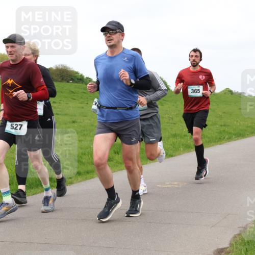 04.05.2025 - 8. Wedeler Halbmarathon Lena Gebhardt http://msf.ph/oto/7836750 04.05.2025 11:31:48 Laufen 527, 114, 365, 425 meine-sportfotos.de