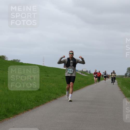 04.05.2025 - 8. Wedeler Halbmarathon Yannick Fuchs http://msf.ph/oto/7836761 04.05.2025 11:59:50 Laufen 1075 meine-sportfotos.de