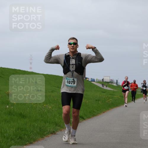 04.05.2025 - 8. Wedeler Halbmarathon Yannick Fuchs http://msf.ph/oto/7836773 04.05.2025 11:59:51 Laufen 1075 meine-sportfotos.de