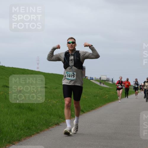 04.05.2025 - 8. Wedeler Halbmarathon Yannick Fuchs http://msf.ph/oto/7836780 04.05.2025 11:59:51 Laufen 1075 meine-sportfotos.de