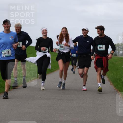 04.05.2025 - 8. Wedeler Halbmarathon Yannick Fuchs http://msf.ph/oto/7836821 04.05.2025 11:45:47 Laufen 605, 8, 928, 216, 104 meine-sportfotos.de
