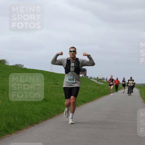04.05.2025 - 8. Wedeler Halbmarathon Yannick Fuchs http://msf.ph/oto/7836825 04.05.2025 11:59:51 Laufen 1075 meine-sportfotos.de