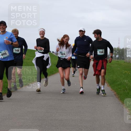 04.05.2025 - 8. Wedeler Halbmarathon Yannick Fuchs http://msf.ph/oto/7836838 04.05.2025 11:45:47 Laufen 148, 605, 928, 216, 104 meine-sportfotos.de