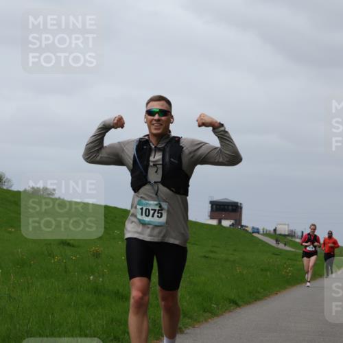 04.05.2025 - 8. Wedeler Halbmarathon Yannick Fuchs http://msf.ph/oto/7836872 04.05.2025 11:59:52 Laufen 1075 meine-sportfotos.de