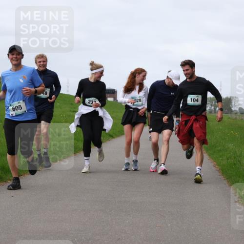 04.05.2025 - 8. Wedeler Halbmarathon Yannick Fuchs http://msf.ph/oto/7836880 04.05.2025 11:45:48 Laufen 605, 48, 928, 104, 232 meine-sportfotos.de