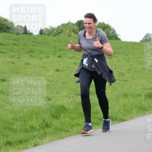 04.05.2025 - 8. Wedeler Halbmarathon Lena Gebhardt http://msf.ph/oto/7836913 04.05.2025 11:32:19 Laufen  meine-sportfotos.de