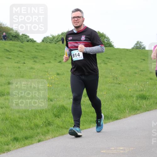 04.05.2025 - 8. Wedeler Halbmarathon Lena Gebhardt http://msf.ph/oto/7837002 04.05.2025 11:32:30 Laufen 914, 392 meine-sportfotos.de