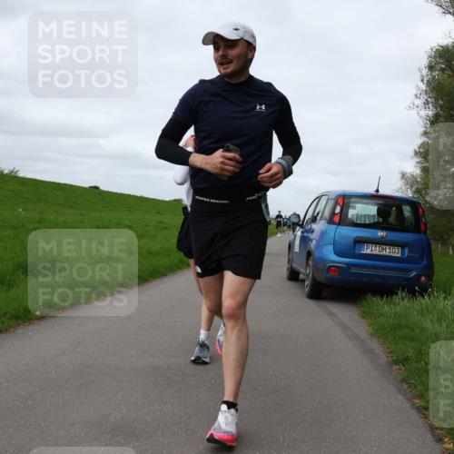 04.05.2025 - 8. Wedeler Halbmarathon Yannick Fuchs http://msf.ph/oto/7837019 04.05.2025 11:45:53 Laufen 103 meine-sportfotos.de