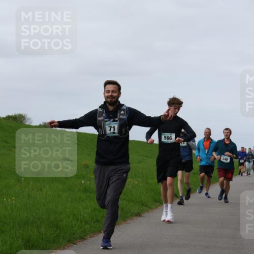 04.05.2025 - 8. Wedeler Halbmarathon Yannick Fuchs http://msf.ph/oto/7837103 04.05.2025 11:46:03 Laufen 71, 566, 348, 103 meine-sportfotos.de